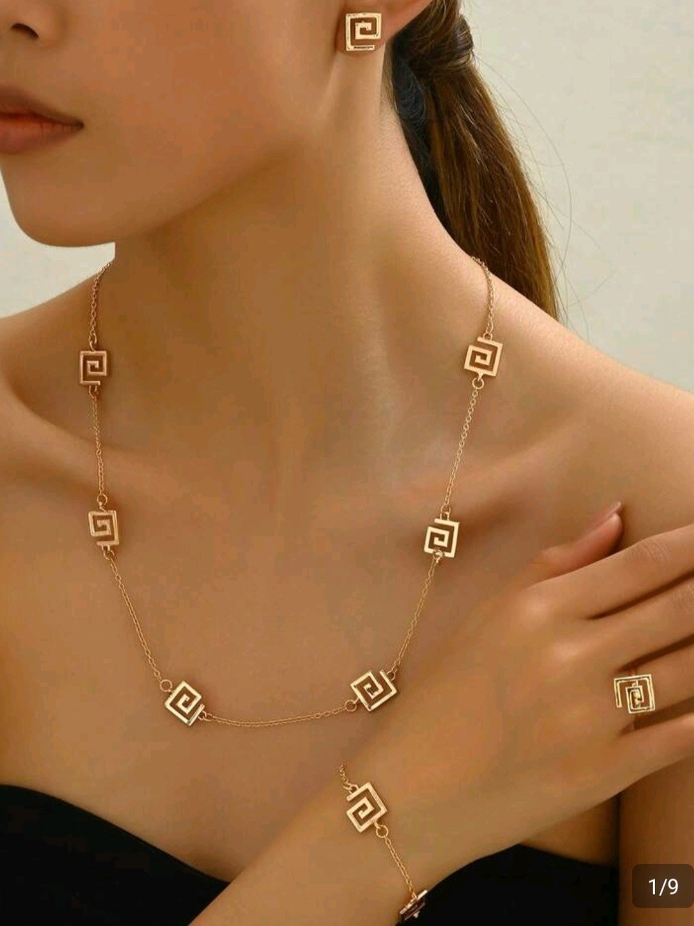 Fashion Jewelry Gold Spiral Square Necklace Set